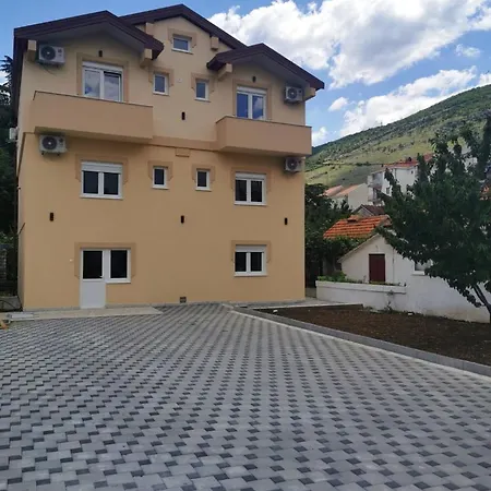 Tomm Apartament *